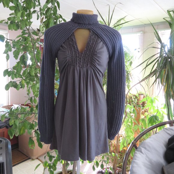 Charcoal gray turtleneck shrug - Picture 1 of 7